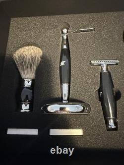 Brand New Snap-on Grooming / Shaving Kit Gift Set
