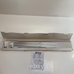 Genuine Mazda Scuff Plate Kit Brand New Dd10v1370