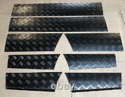 LAND ROVER DISCOVERY 1 BLACK CHEQUER DOOR/WING SKIRTING KIT folded rear corners