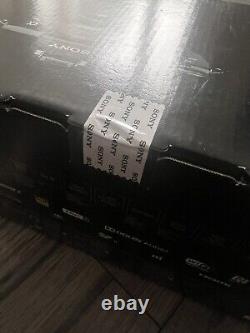 SONY A7 III 24.2 MP DIGITAL CAMERA 28-70MM ZOOM LENS KIT ILCE-7M3K Black