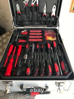 Top Tech 186 Piece Tool Kit In Silver Carry Case (Brand New To Our Range)