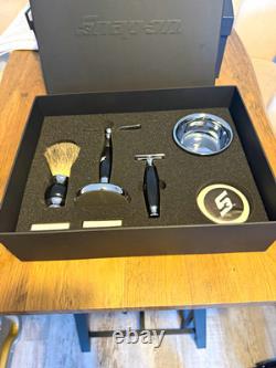 Coffret cadeau de soins et de rasage Snap-on flambant neuf