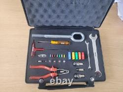 Ferrari Kit d’outils, manuels, triangle de signalisation, neuf, lot de liquidation, stock ancien neuf
