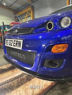 Ford Focus RS Mk1 Kit lèvre aérodynamique Aeroblade + fixations pour pare-chocs avant bas.
