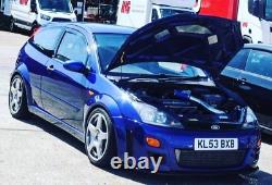 Ford Focus RS Mk1 Kit lèvre aérodynamique Aeroblade + fixations pour pare-chocs avant bas.