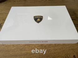 Kit de nettoyage Lamborghini Aventador NEUF SCELLÉ