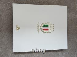 Maillot édition limitée Adidas Italie 125e anniversaire, taille moyenne, neuf dans sa boîte