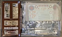 Maquette motorisée TAMIYA 1/48 du bombardier Grand Slam avec hélice en action, neuve <br/>  
 
