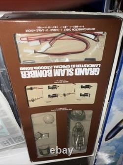 Maquette motorisée neuve TAMIYA 1/48 Grand Slam Bomber avec hélice actionnée par moteur
