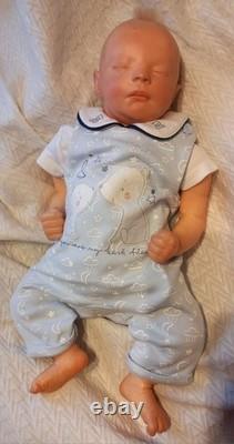 Poupée reborn neuve, authentique, petite 'Callie' avec cheveux 43 cm