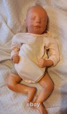 Poupée reborn neuve, authentique, petite 'Callie' avec cheveux 43 cm