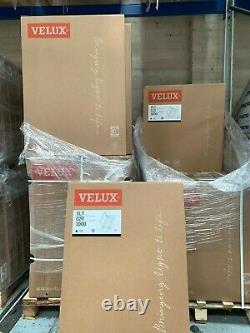 Velux Vlt Conservation Access Loft Roof Window 45x55 CM Skylight + Kit Clignotant